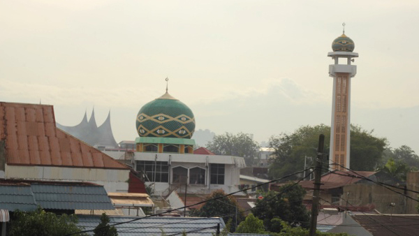 Most people in Sumatra - Muslims. It heard them several hours a day